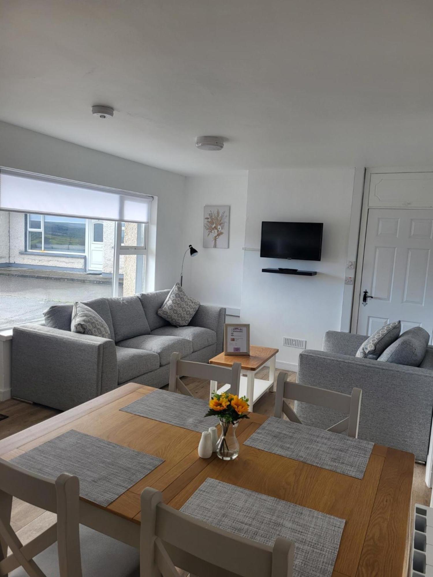 Mountain View Cottages V92X961 ทราลี ภายนอก รูปภาพ
